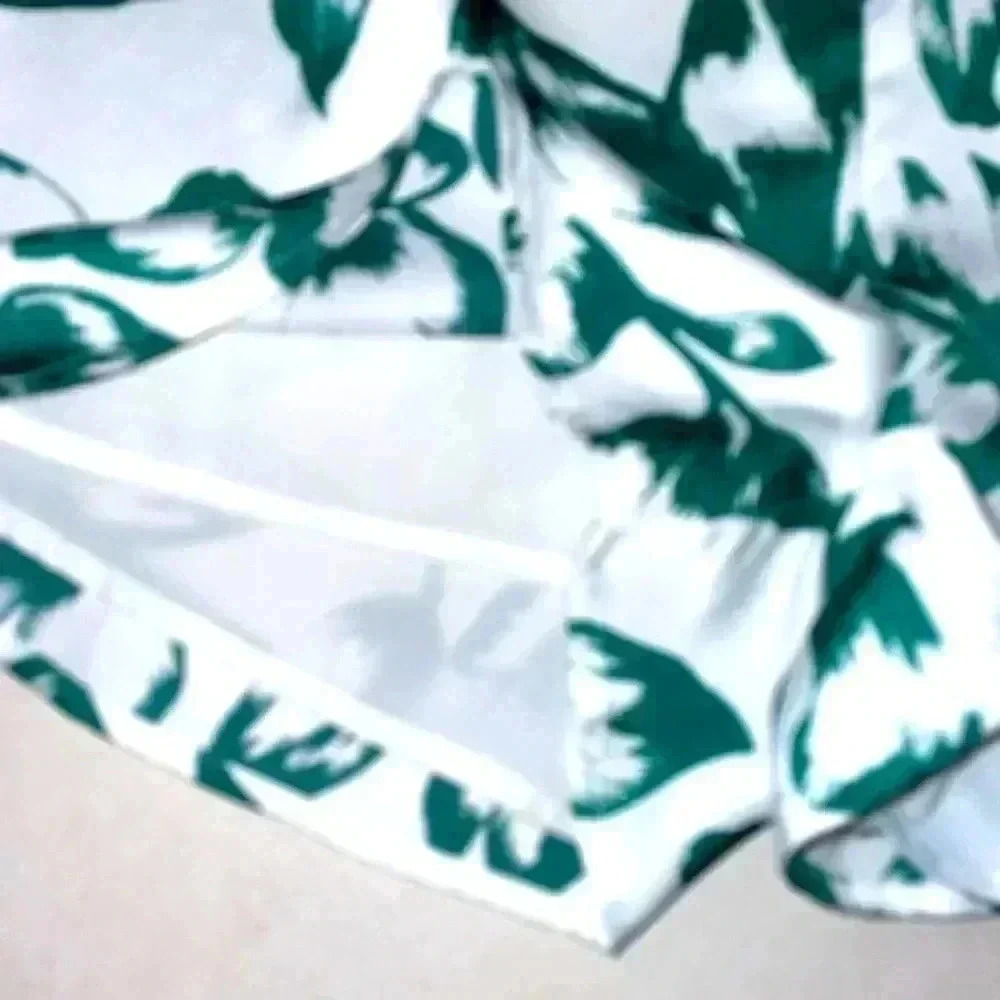 Superdown Shakira Shorts in White & Green - Picture 5 of 6